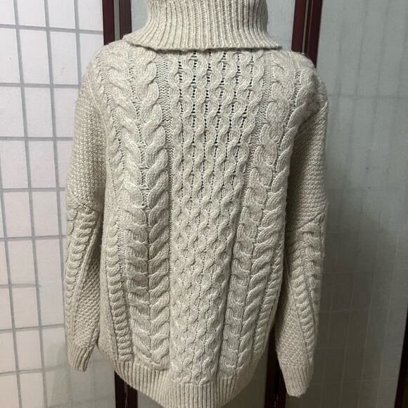 CALVIN KLEIN CABLE KNIT WARM WINTER‎ SWEATER SIZE L - Picture 7 of 9